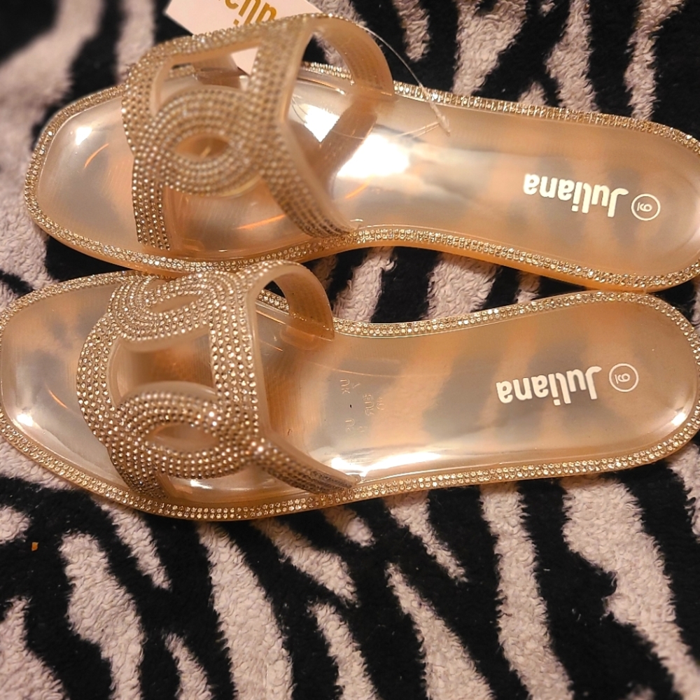 Sandals - Picture 3 of 3